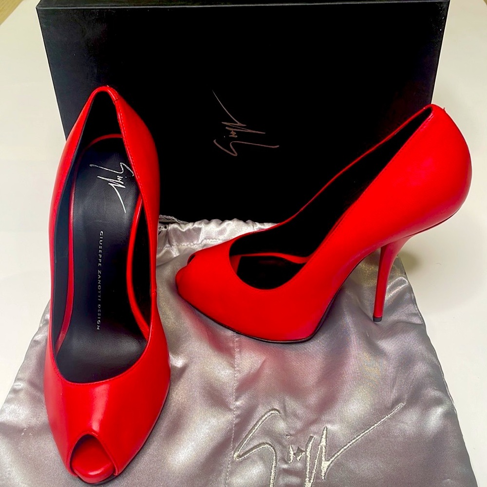 Brand New Giuseppe Zanotti Red Heels
